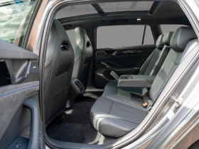 VW Passat Variant 2.0 TDI 4Motion = R-Line = Гаранция - 83920 лв. - 35432433 11