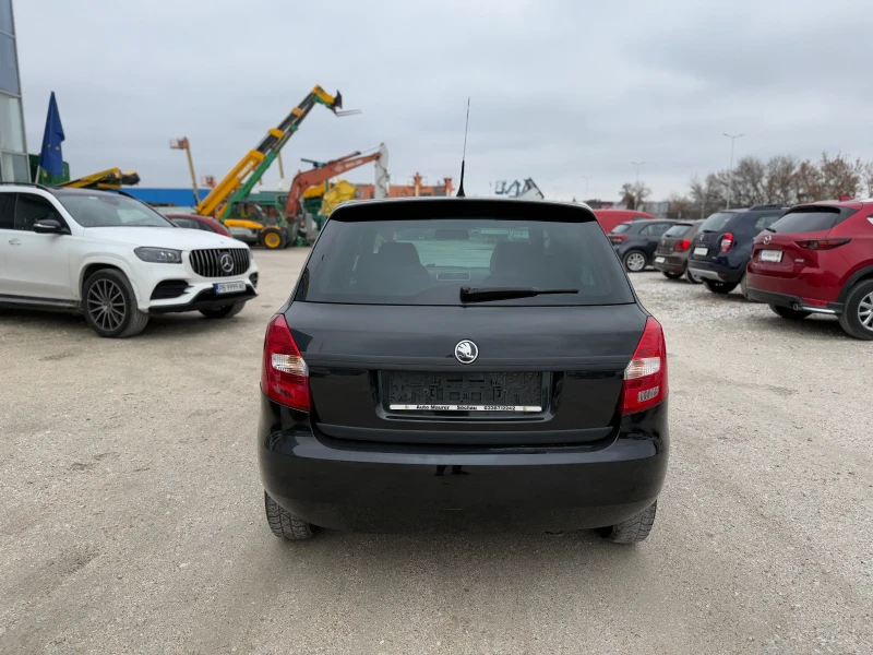 Skoda Fabia 1.2YB бензин Пъргав мотор малък данък , снимка 5 - Автомобили и джипове - 48248804