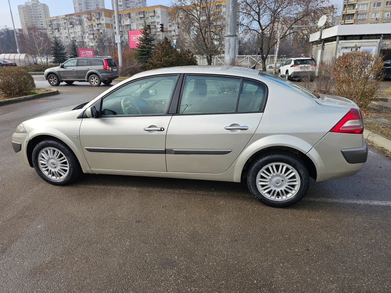 Renault Megane, снимка 3 - Автомобили и джипове - 48825085