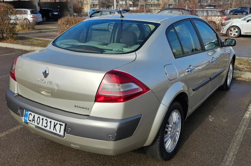 Renault Megane, снимка 12 - Автомобили и джипове - 48825085