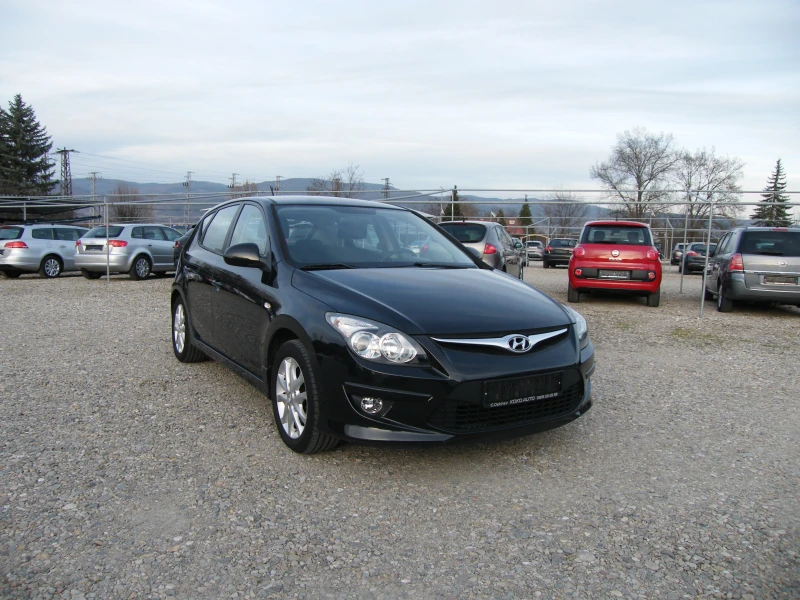 Hyundai I30 1.4i, снимка 2 - Автомобили и джипове - 49496221