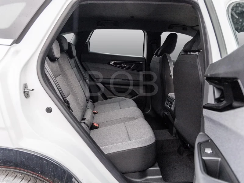 Renault Austral НОВ!M-HYBRID/160HP/EVOLUTION/NAVI/CAM/KLESS/649vpr, снимка 10 - Автомобили и джипове - 50821421