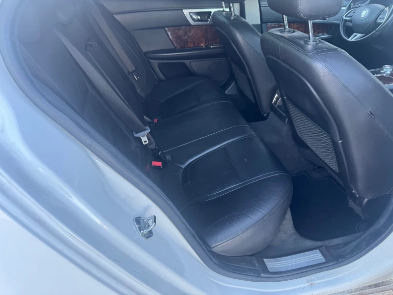 Jaguar Xf 2.2d 190ps, кожа, нави, мулти, лед, ксенон, евро5, снимка 12 - Автомобили и джипове - 52425116