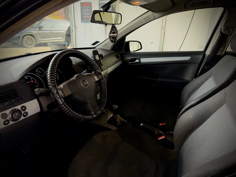 Opel Astra, снимка 3 - Автомобили и джипове - 52627634
