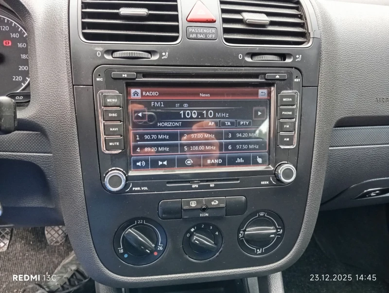 VW Golf 1.4i 90 к.с., снимка 16 - Автомобили и джипове - 52884840