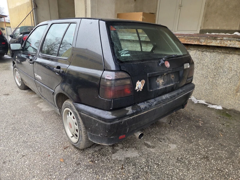VW Golf 1.6 mono, снимка 5 - Автомобили и джипове - 53515172