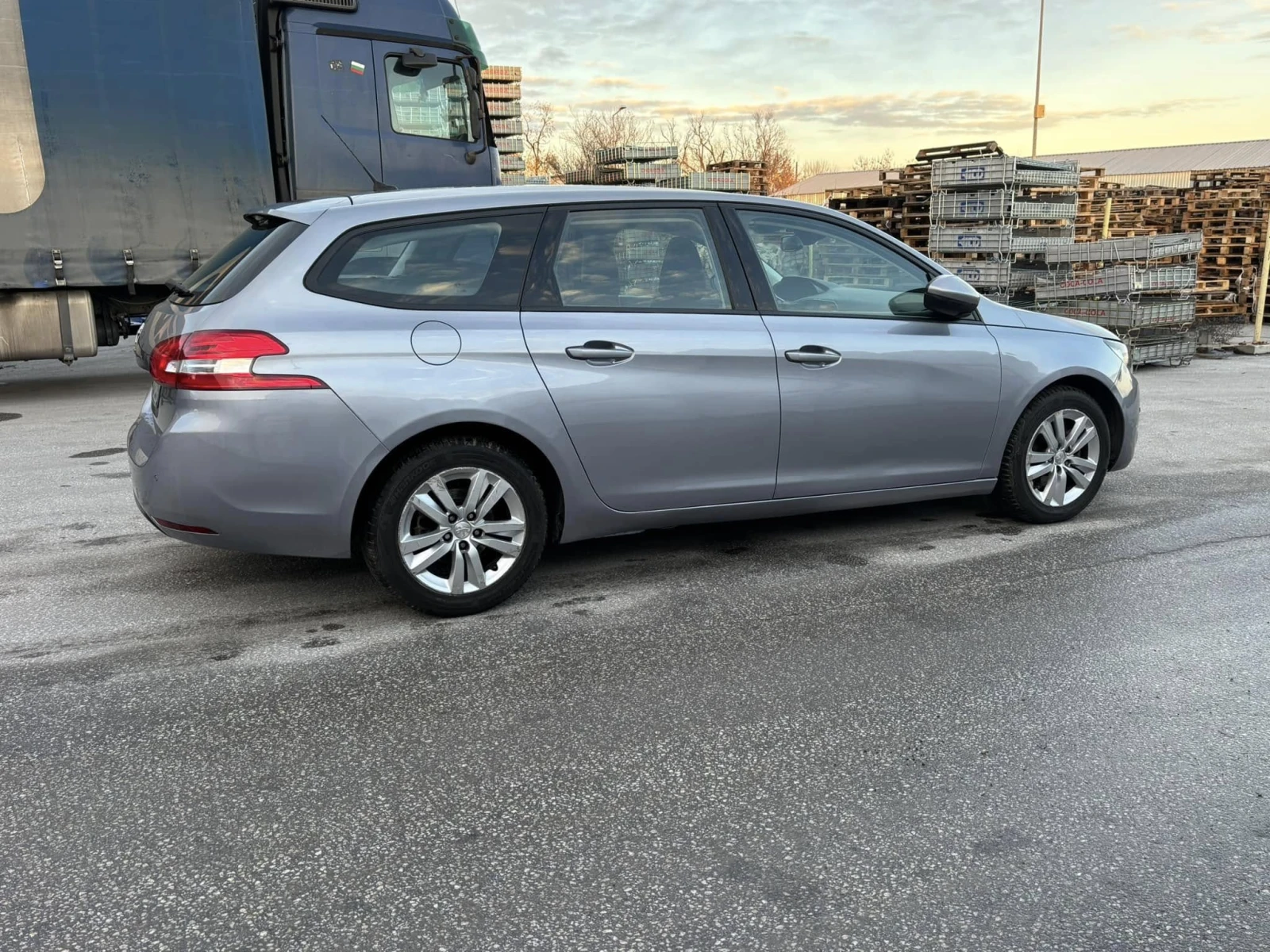 Peugeot 308 1.6hdi--120к.с - изображение 5