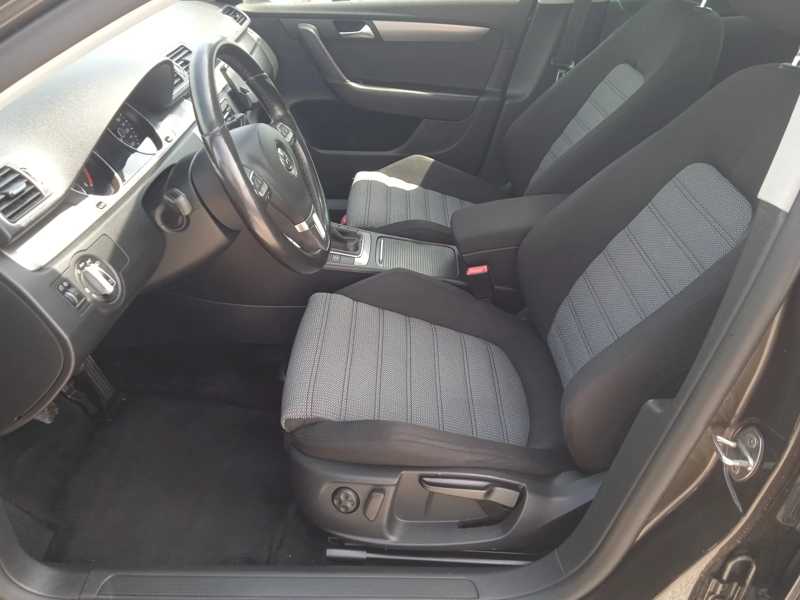 VW Passat 2.0 TDI sportline - изображение 7