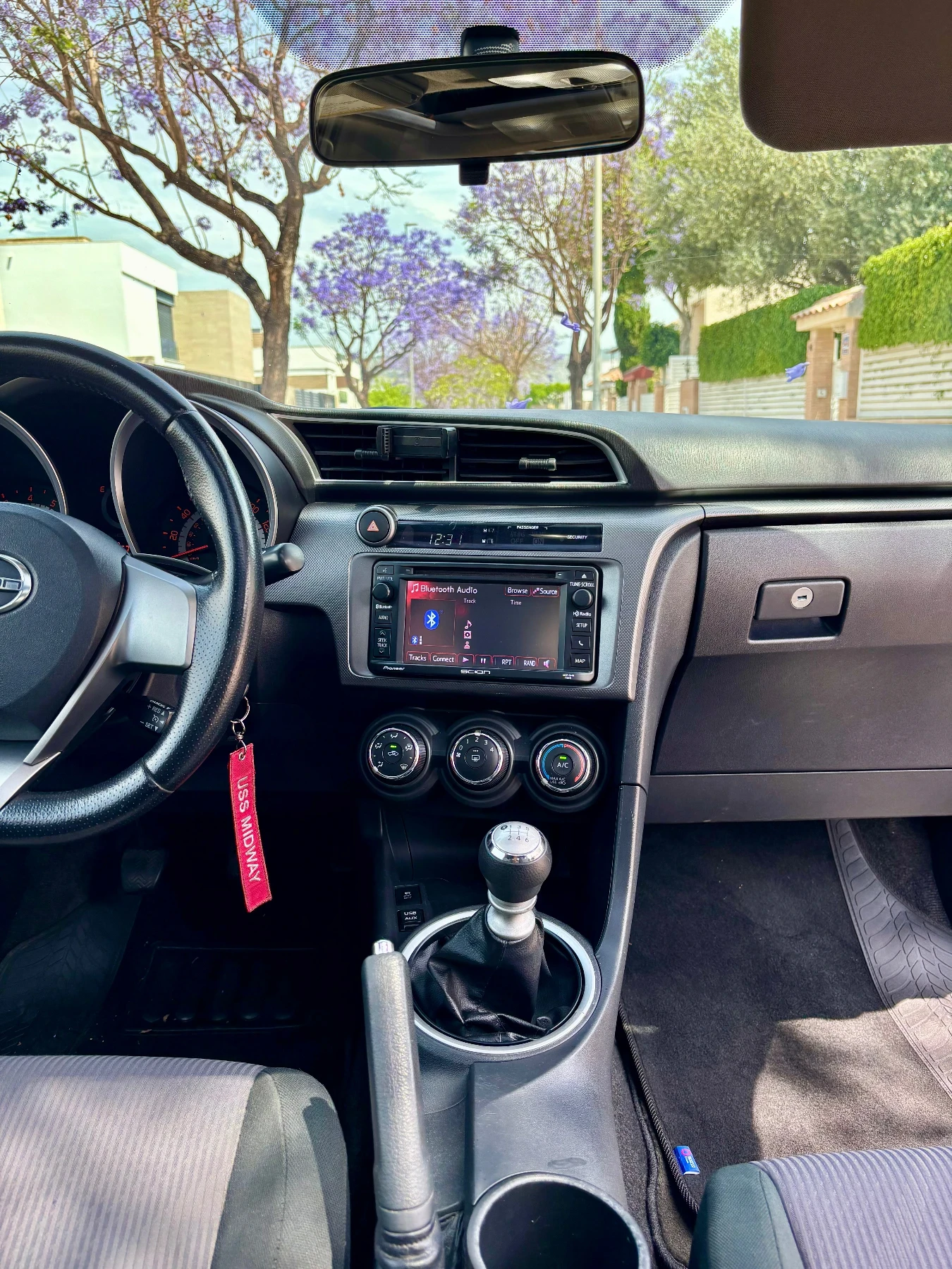 Toyota Scion 2.5 - изображение 9