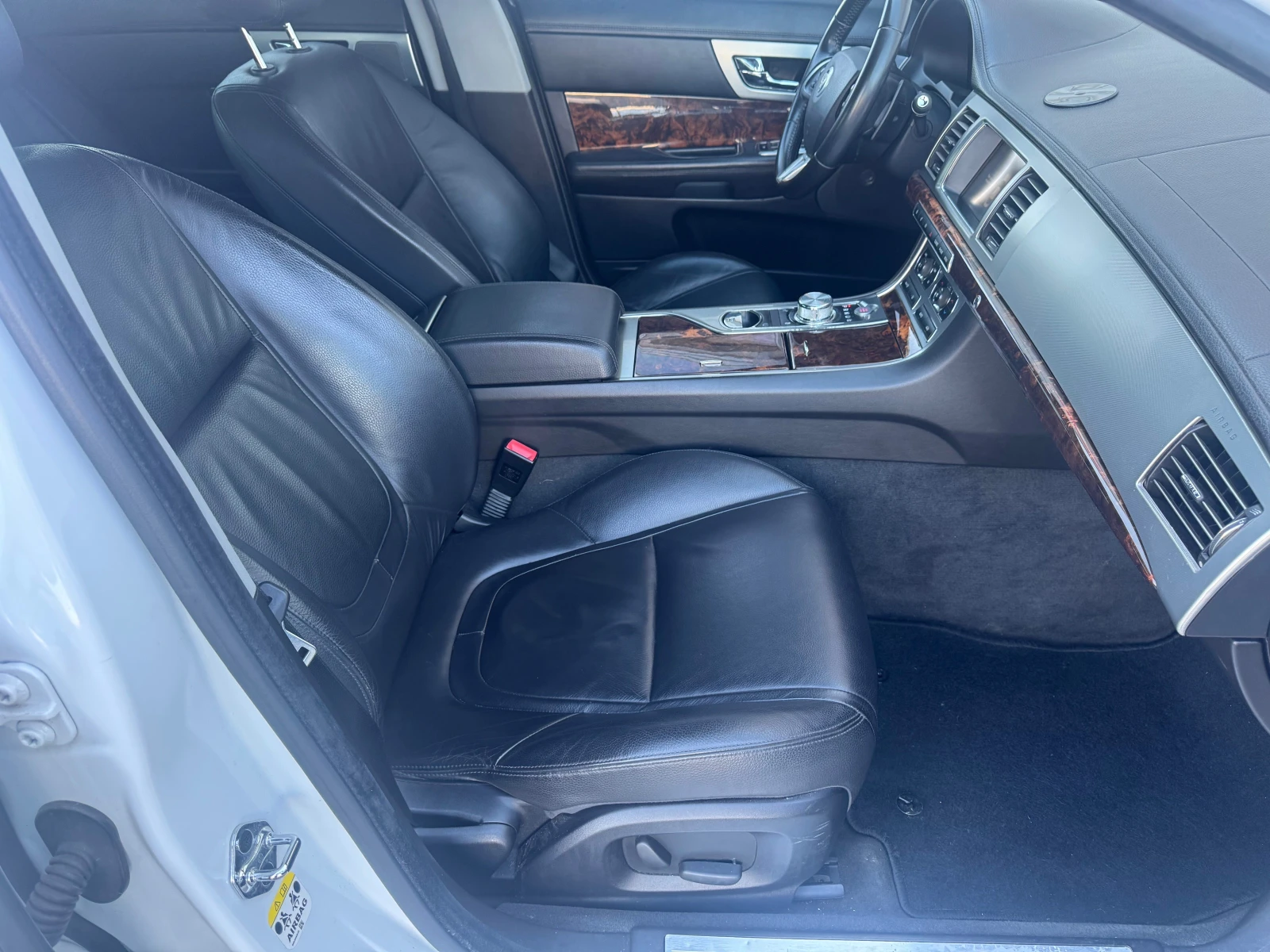 Jaguar Xf 2.2d 190ps, кожа, нави, мулти, лед, ксенон, евро5 - изображение 10