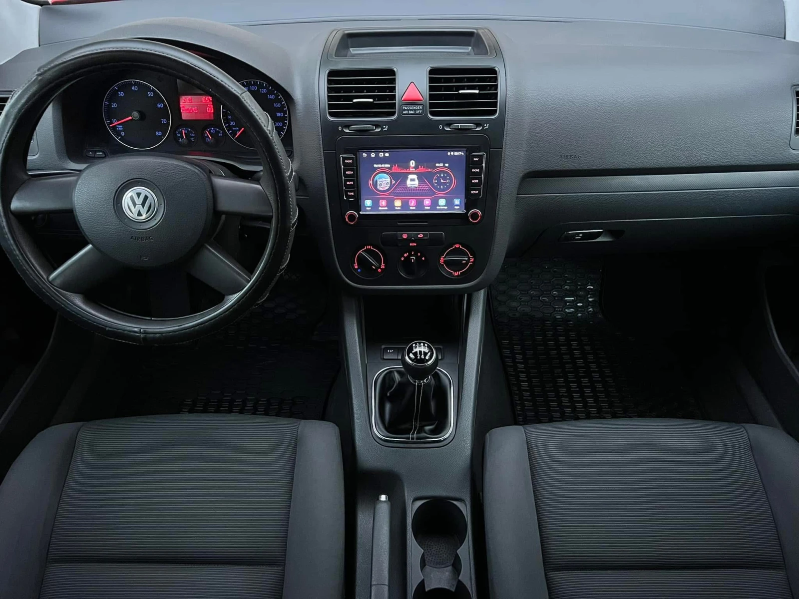 VW Golf 1.4FSI NAVI/KAMERA/KLIMATIK/UNIKAT - изображение 9