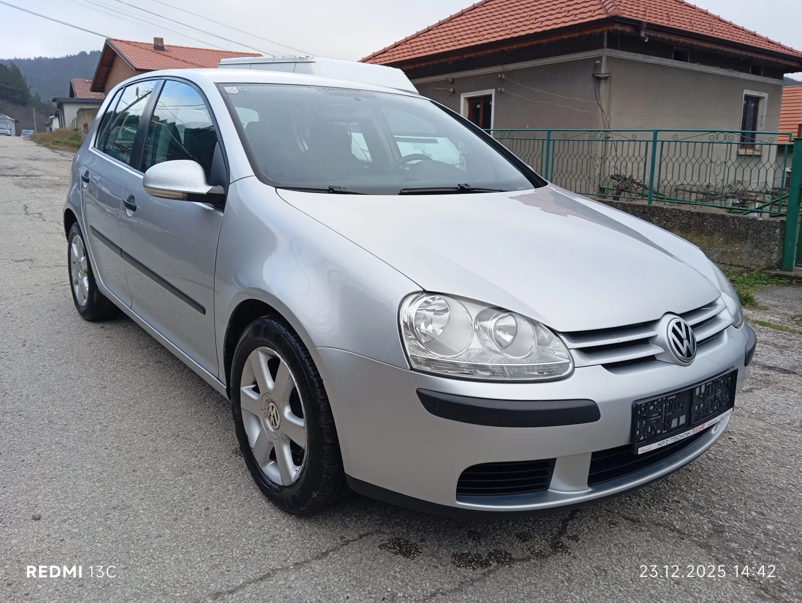 VW Golf 1.4i 90 �.�. | Mobile.bg � ����������� 8