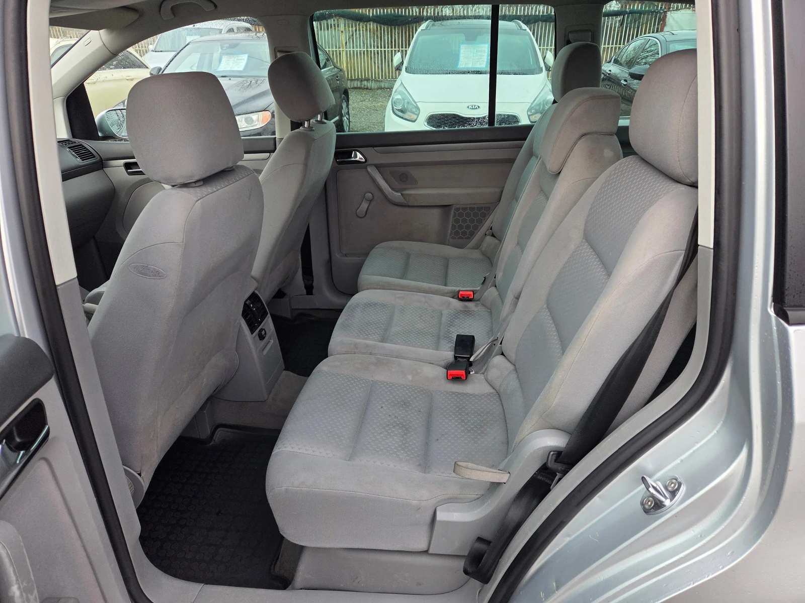 VW Touran 1.9tdi - изображение 9