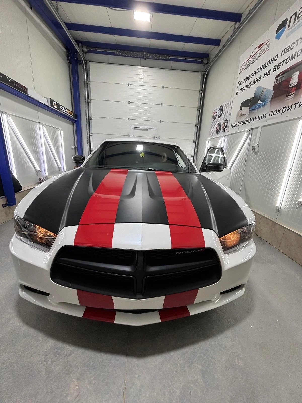 Dodge Charger 3, 6 / 296