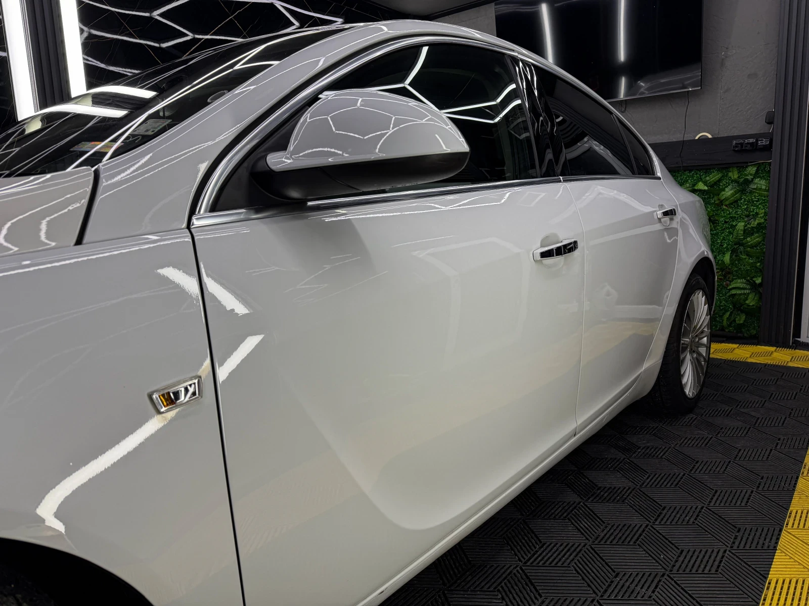 Opel Insignia 2.0CDTI 163к.с COSMO, снимка 7 - Автомобили и джипове - 53797751