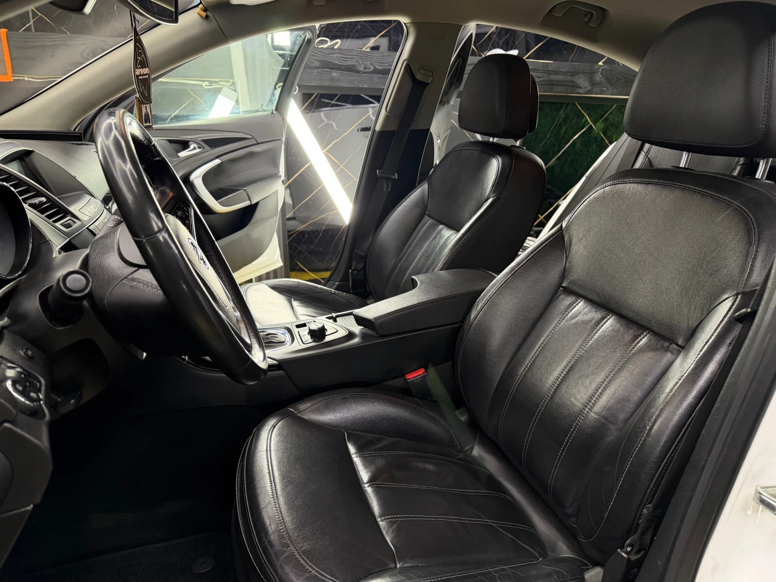 Opel Insignia 2.0CDTI 163к.с COSMO, снимка 8 - Автомобили и джипове - 53797751