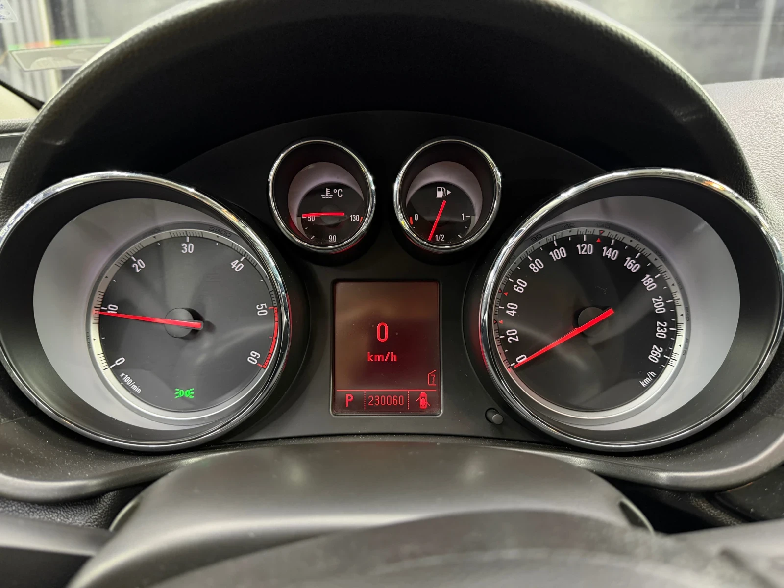 Opel Insignia 2.0CDTI 163к.с COSMO, снимка 11 - Автомобили и джипове - 53797751