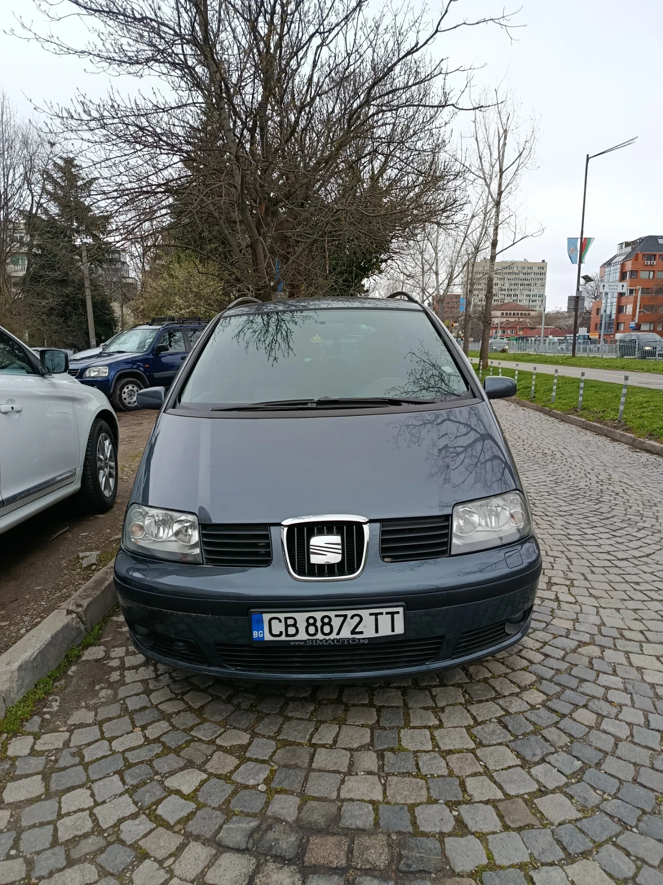 Seat Alhambra Ван, снимка 2 - Автомобили и джипове - 53825267