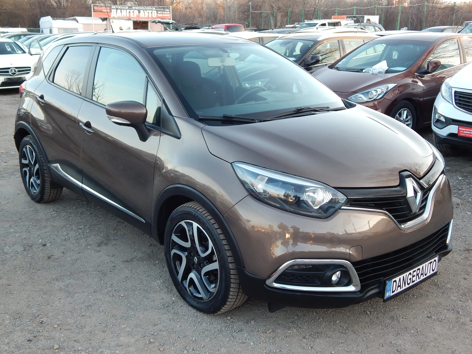 Renault Captur 1.5DCI* EURO5* , снимка 3 - Автомобили и джипове - 53828271