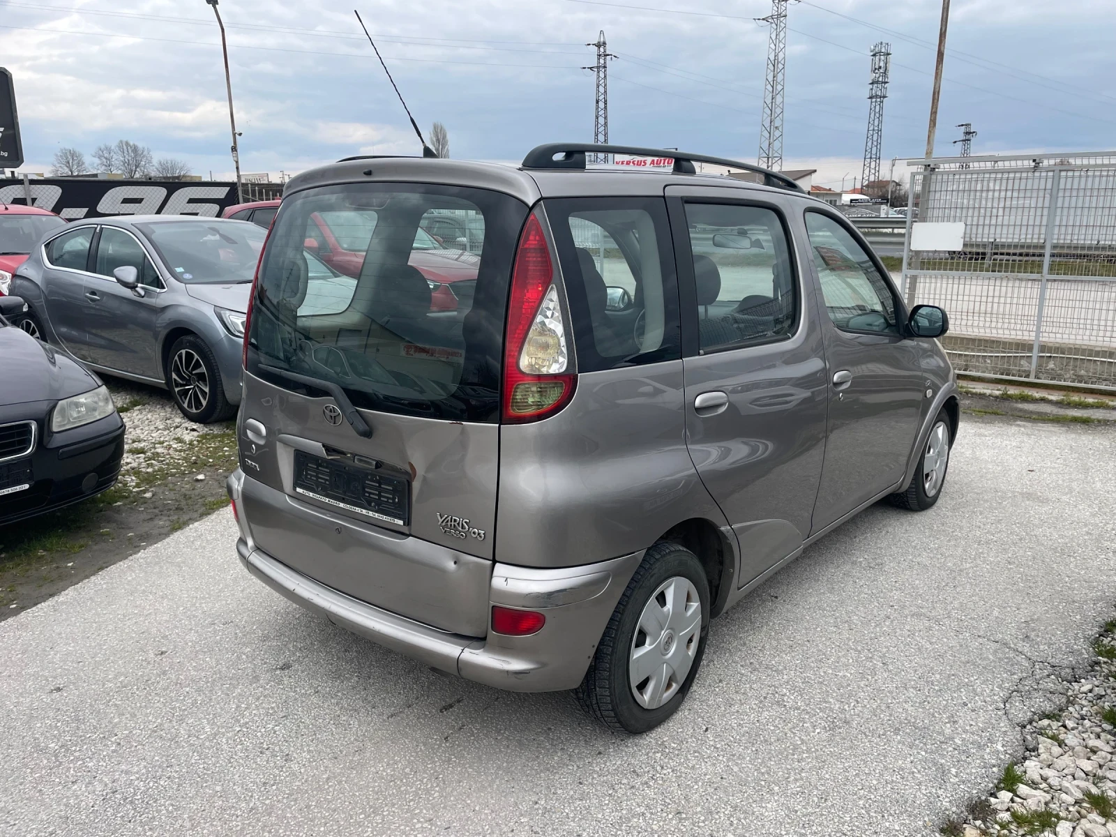 Toyota Yaris verso 1.4 D4D , снимка 4 - Автомобили и джипове - 53923719