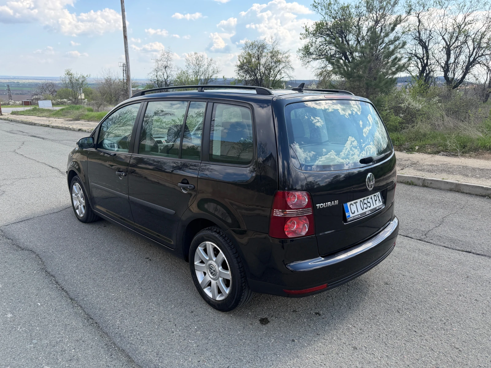 VW Touran 1.9 TDI 105 ks 6-СКОРОСТИ, снимка 6 - Автомобили и джипове - 54115870
