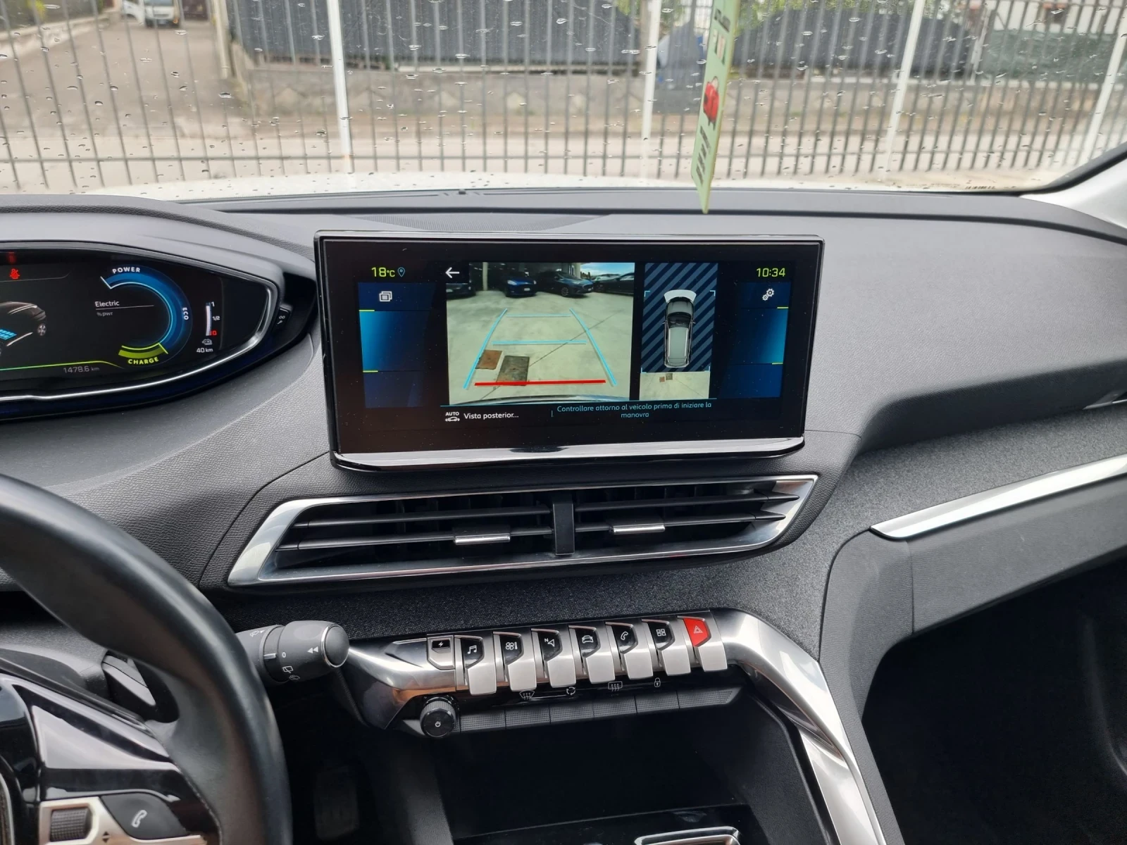 Peugeot 3008 3008 benzin/elektro, снимка 17 - Автомобили и джипове - 54713343
