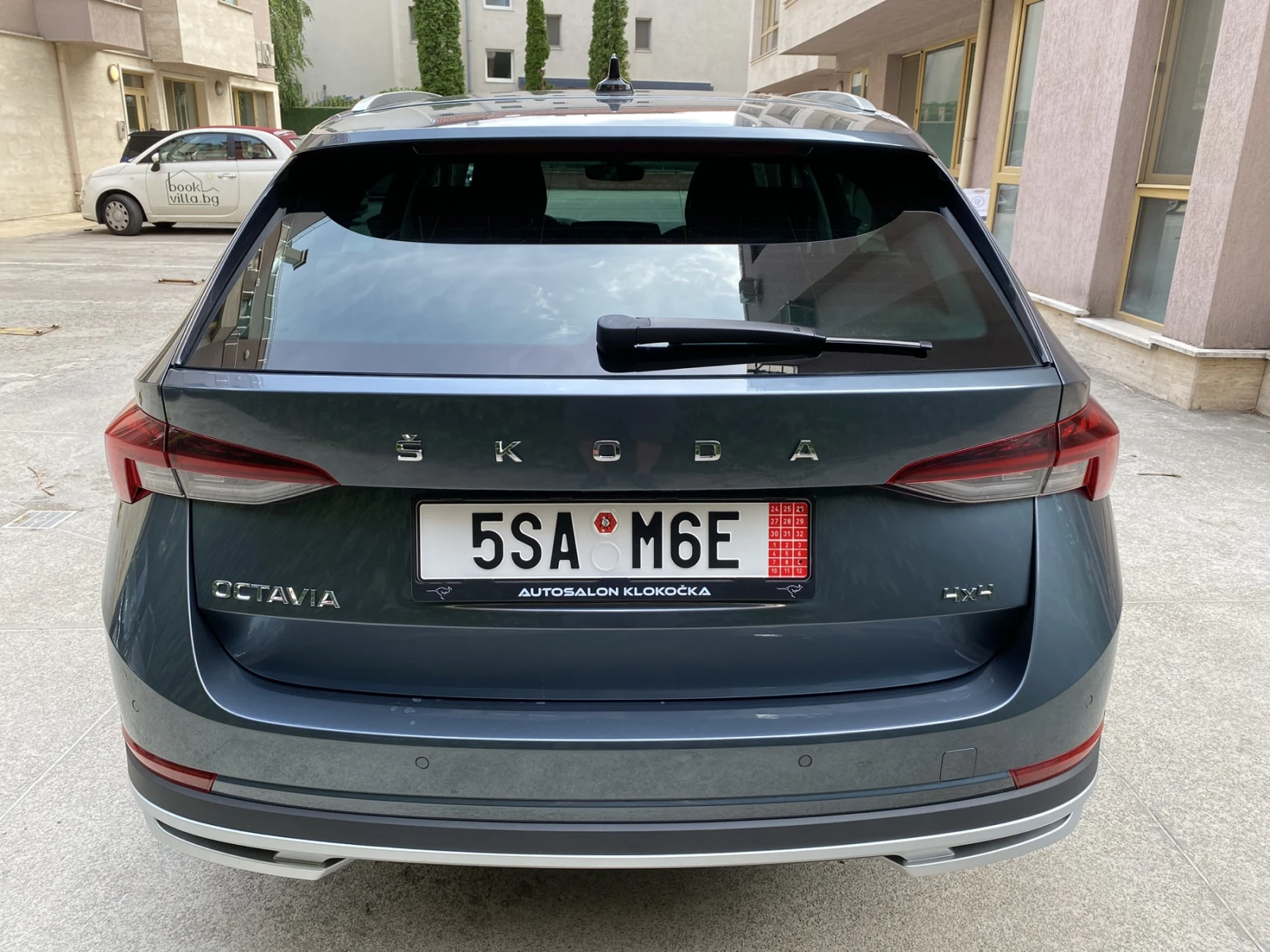 Skoda Octavia Scout 2.0 TDI / DSG/ 4x4, снимка 6 - Автомобили и джипове - 54803977