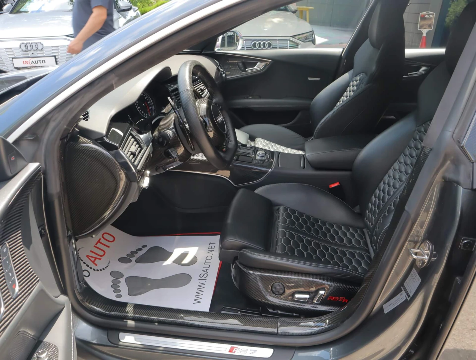 Audi Rs7 4.0TFSI/MTM/Carbon/Керамика/HuD/Exclusive/Bose, снимка 9 - Автомобили и джипове - 55055216