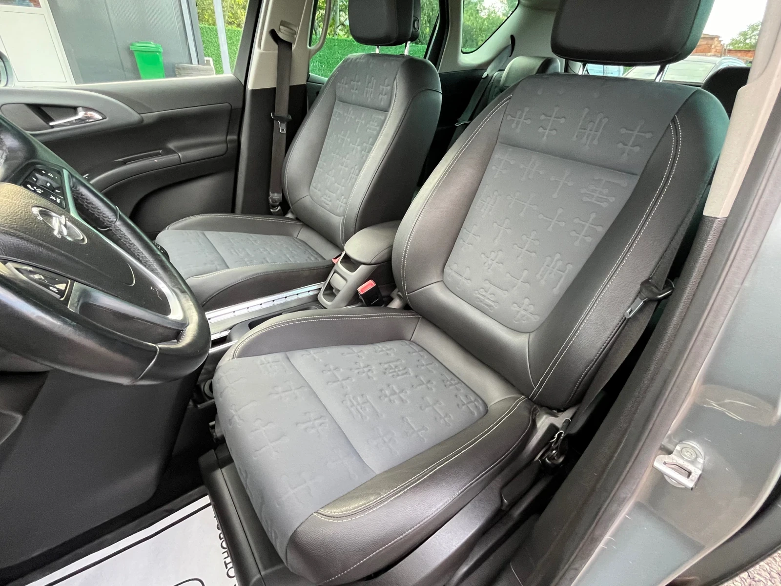 Opel Meriva 1.4i , снимка 10 - Автомобили и джипове - 55138069