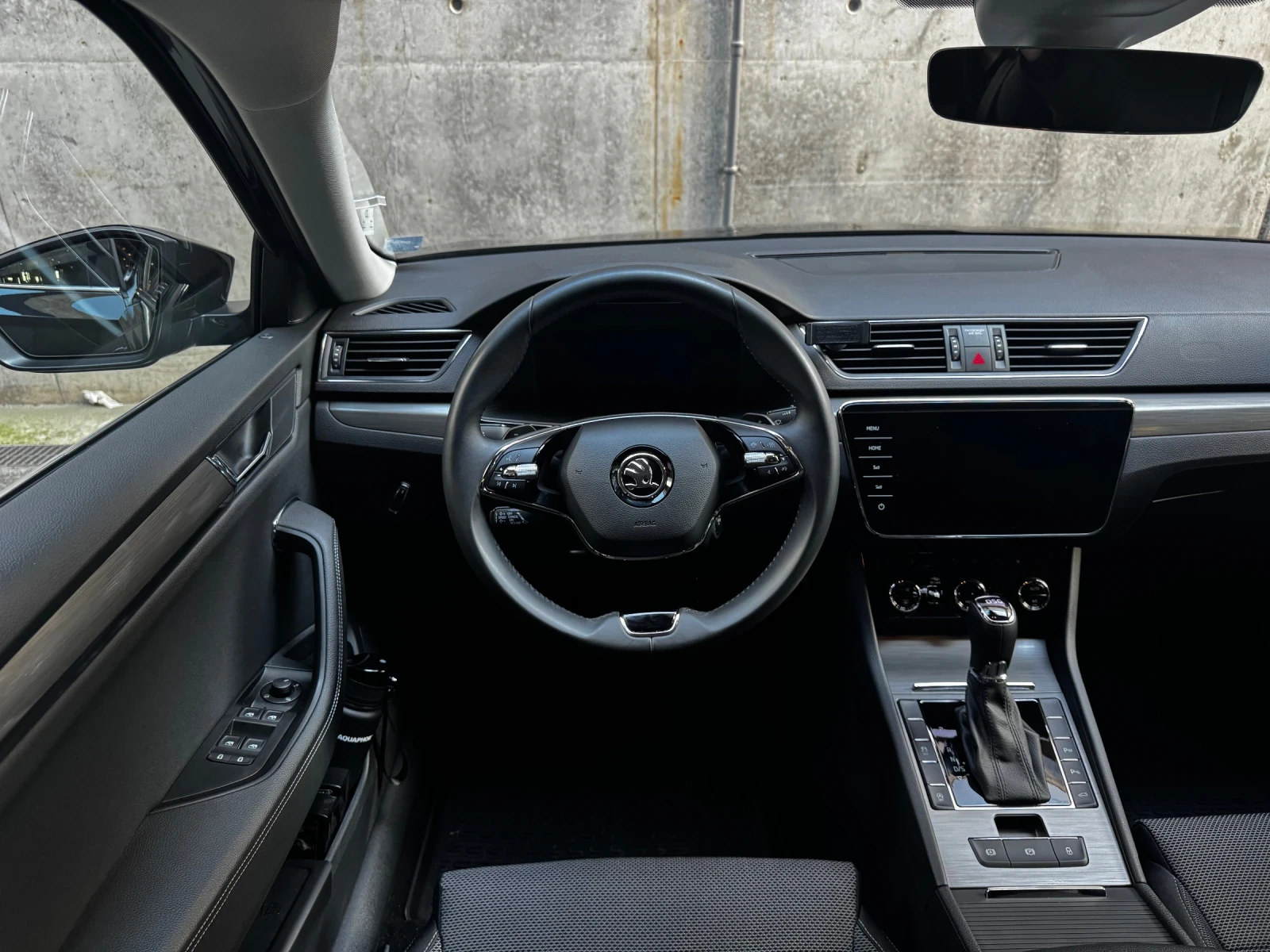 Skoda Superb 2.0 Бензин, снимка 5 - Автомобили и джипове - 55557040