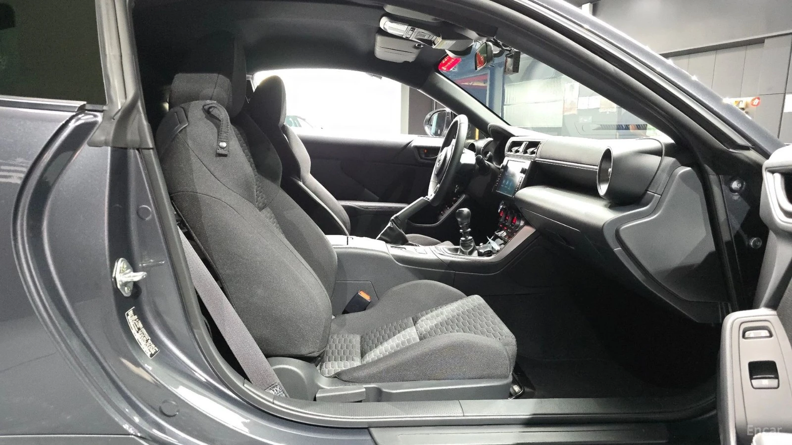 Toyota GR86 * Manual* KEYLESS* Camera* ПОДГРЕВ* , снимка 17 - Автомобили и джипове - 55570960