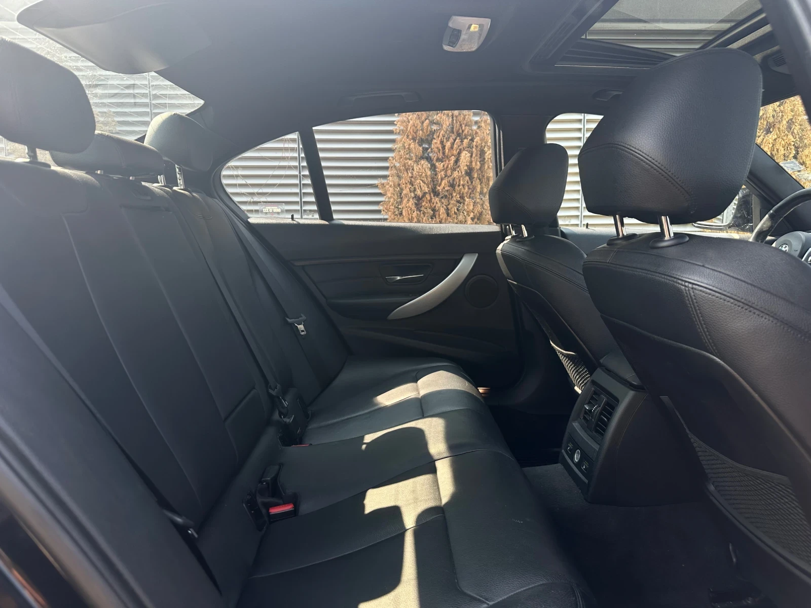 BMW 335 M Package, Shadow Line, Light Package, Comfort Acc, снимка 13 - Автомобили и джипове - 55965807