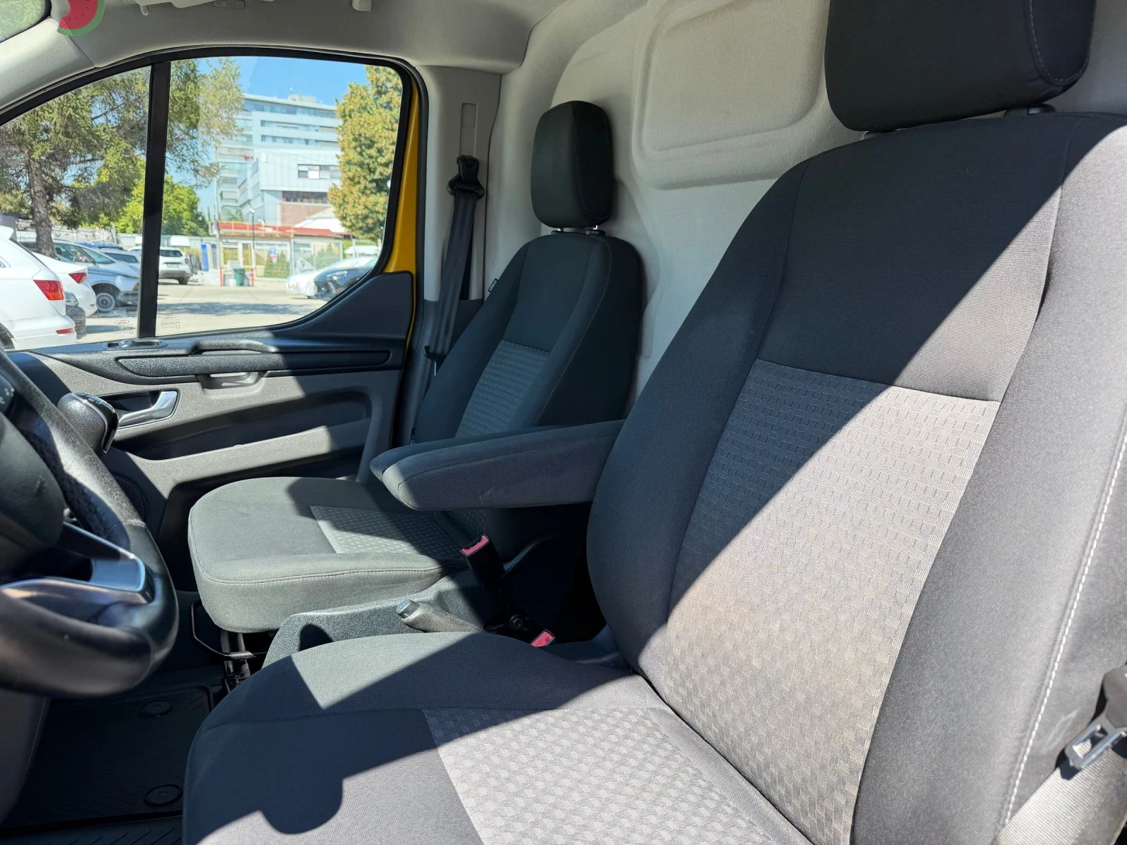 Ford Transit Custom CUSTOM, снимка 13 - Автомобили и джипове - 56127975
