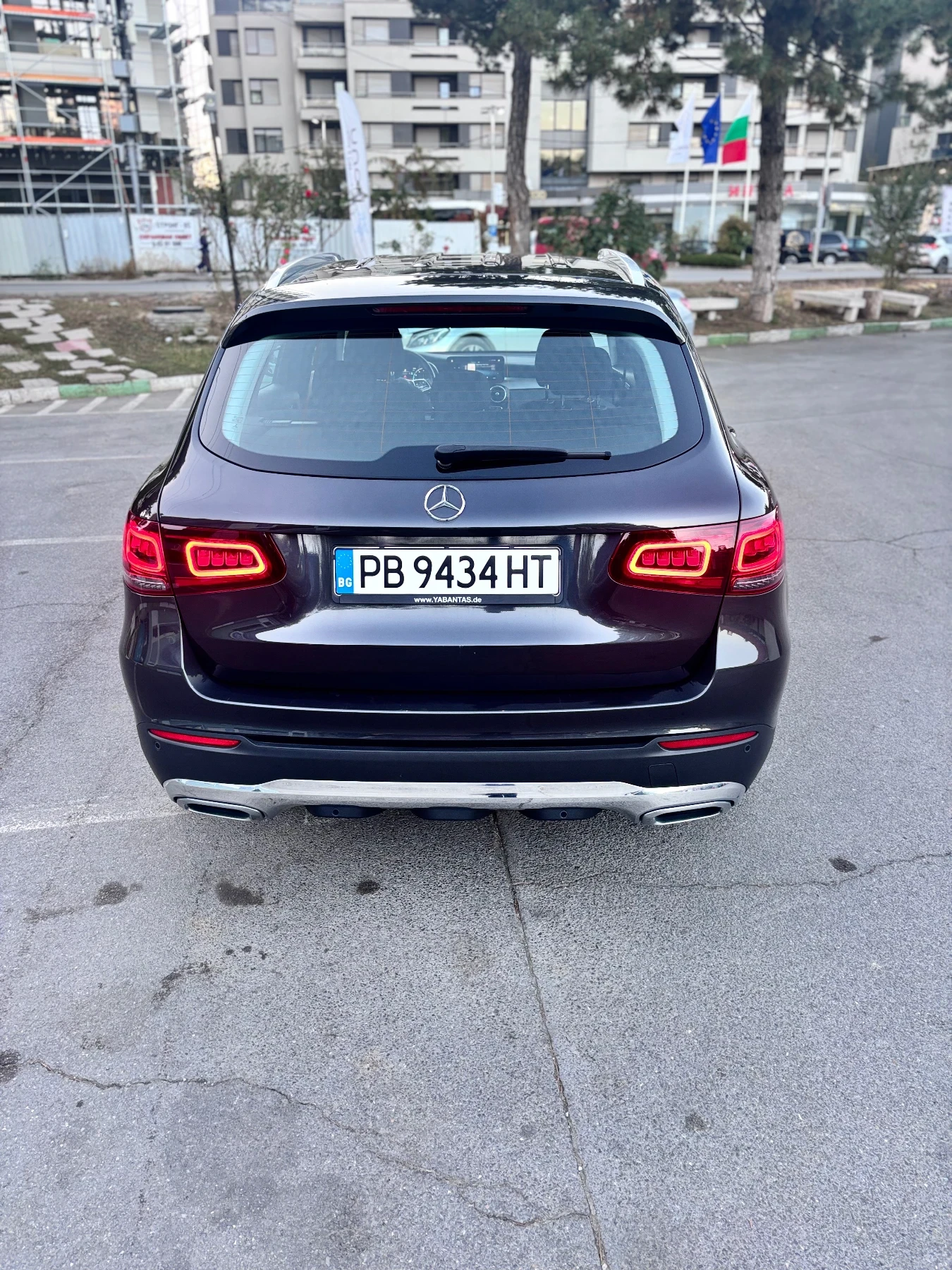 Mercedes-Benz GLC 200 4 MATIC, снимка 3 - Автомобили и джипове - 56326582