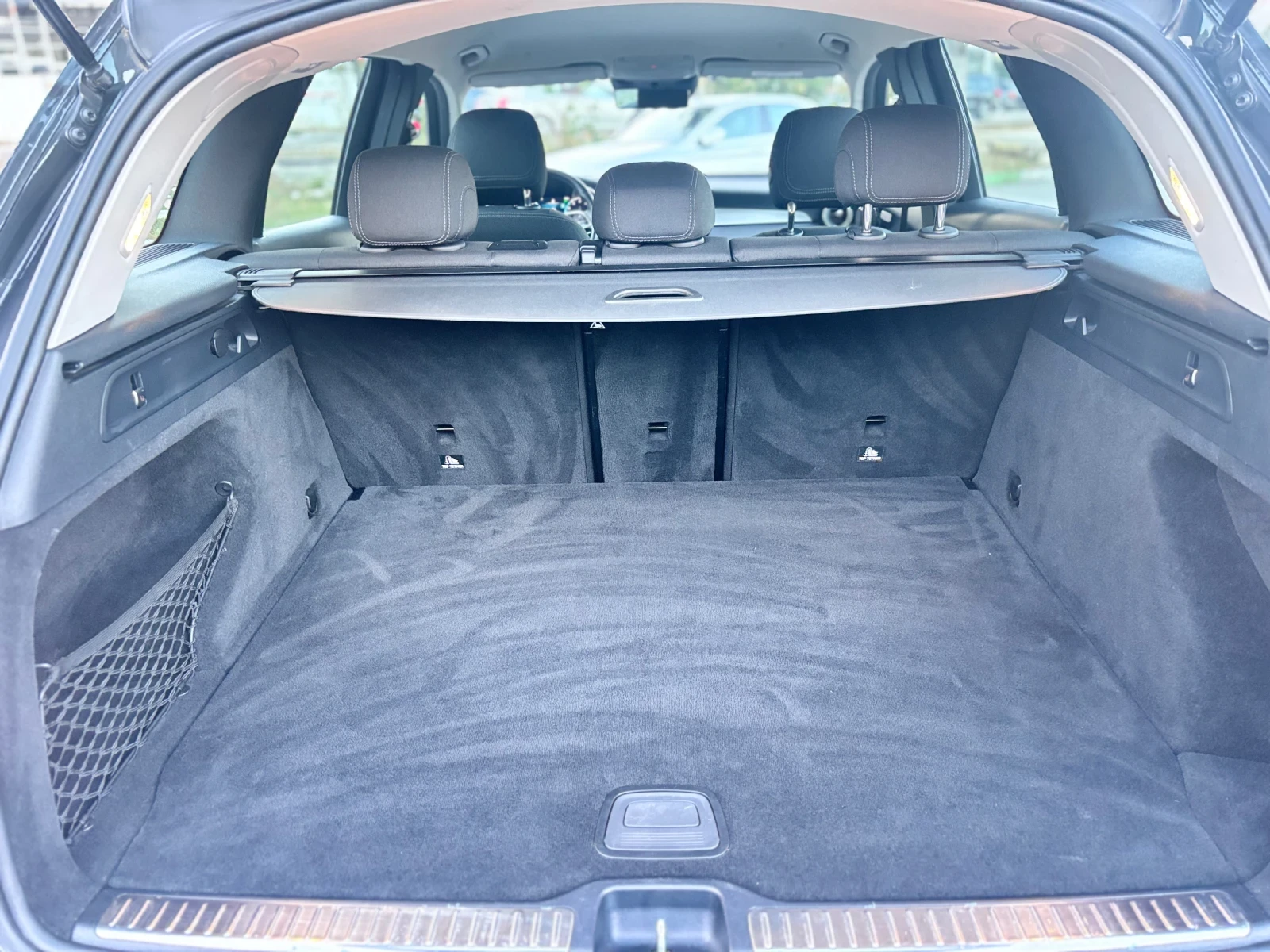 Mercedes-Benz GLC 200 4 MATIC, снимка 10 - Автомобили и джипове - 56326582