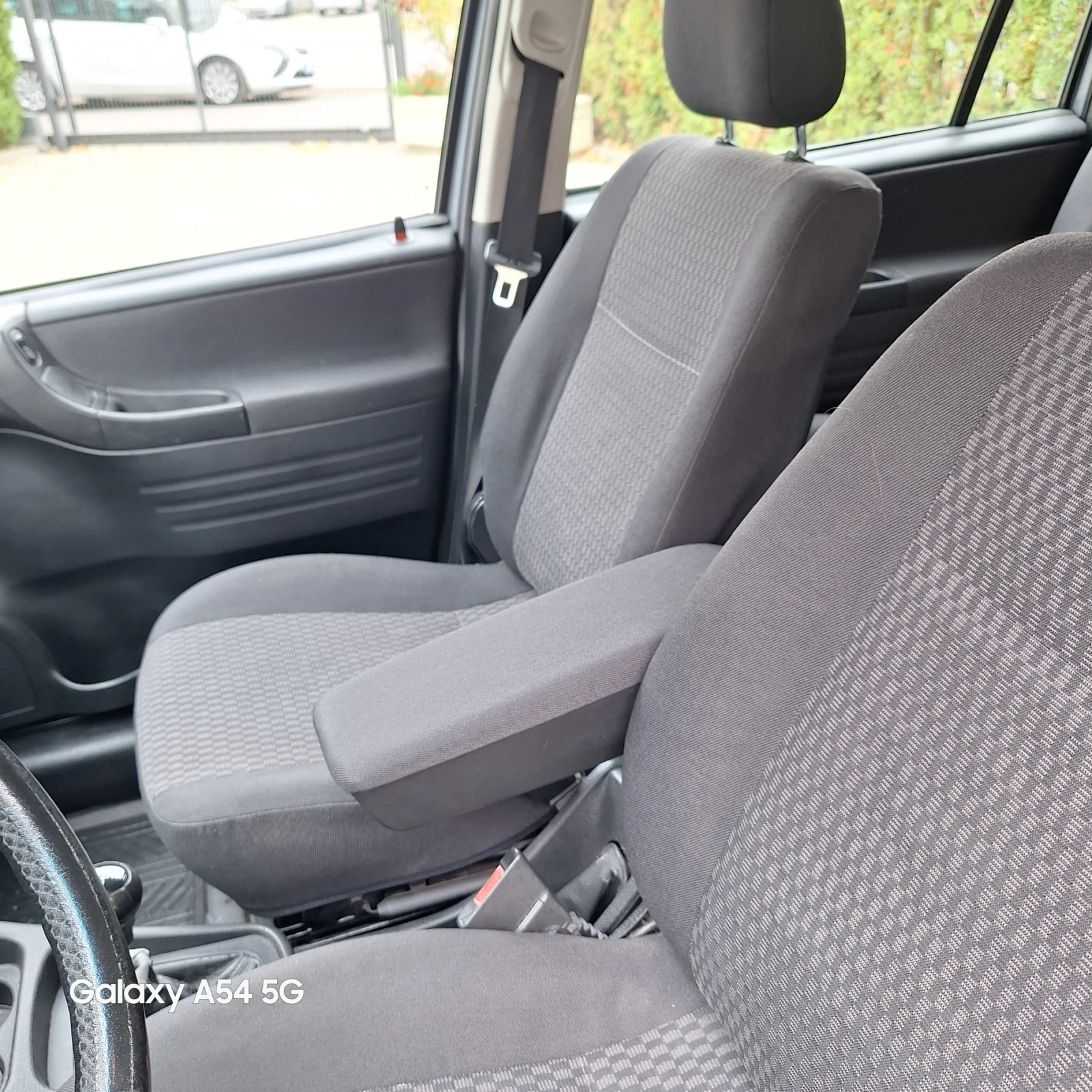 Opel Zafira, снимка 5 - Автомобили и джипове - 56519140