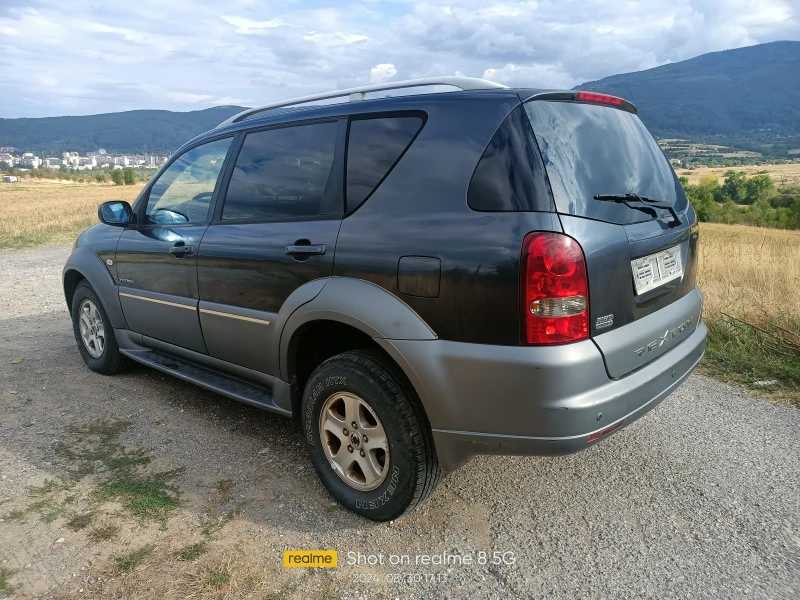 SsangYong Rexton 2.7 HDI 4x4 AUTOMATIC , снимка 4 - Автомобили и джипове - 47078159