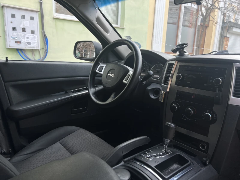 Jeep Grand cherokee 3.7i V6 LPG, снимка 7 - Автомобили и джипове - 52855936