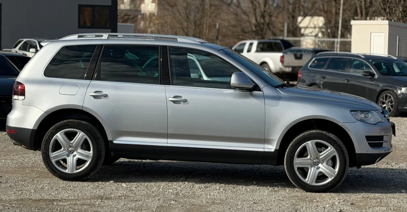 VW Touareg 3.0TDi 224к.с * Навигация* * Face-Lift* , снимка 8 - Автомобили и джипове - 53576664