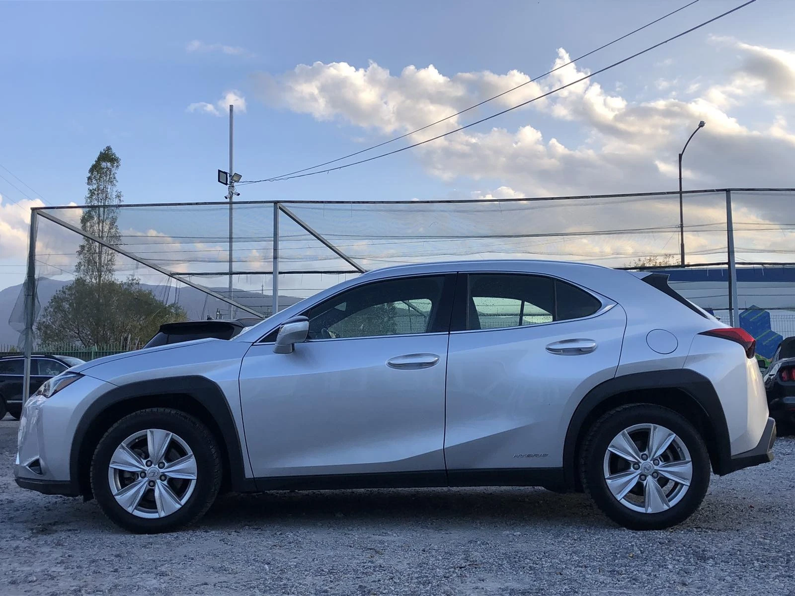 Lexus UX 250h 250/Hybrid - изображение 8