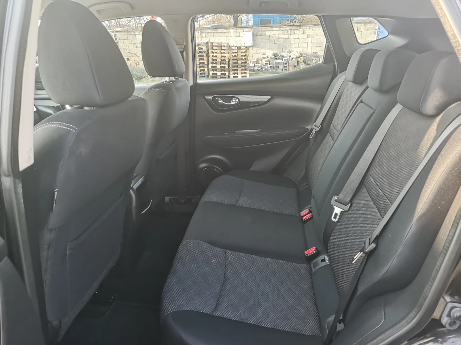 Nissan Qashqai 1.5 DCI, 110к.с., АВТОПИЛОТ, 6-СКОРОСТИ, ЕВРО-5В | Mobile.bg — изображение 14
