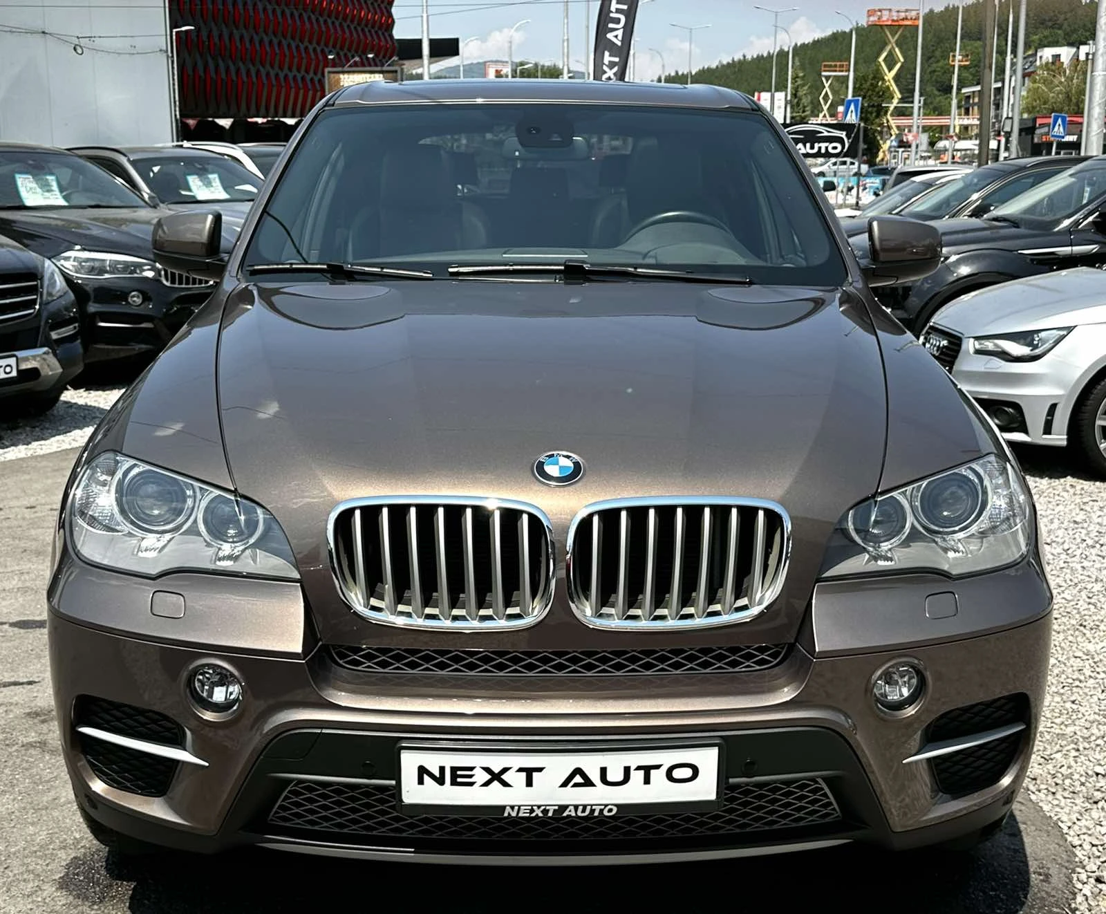 BMW X5 xDrive40d 3.0D 306HP PANO SWISS - изображение 2