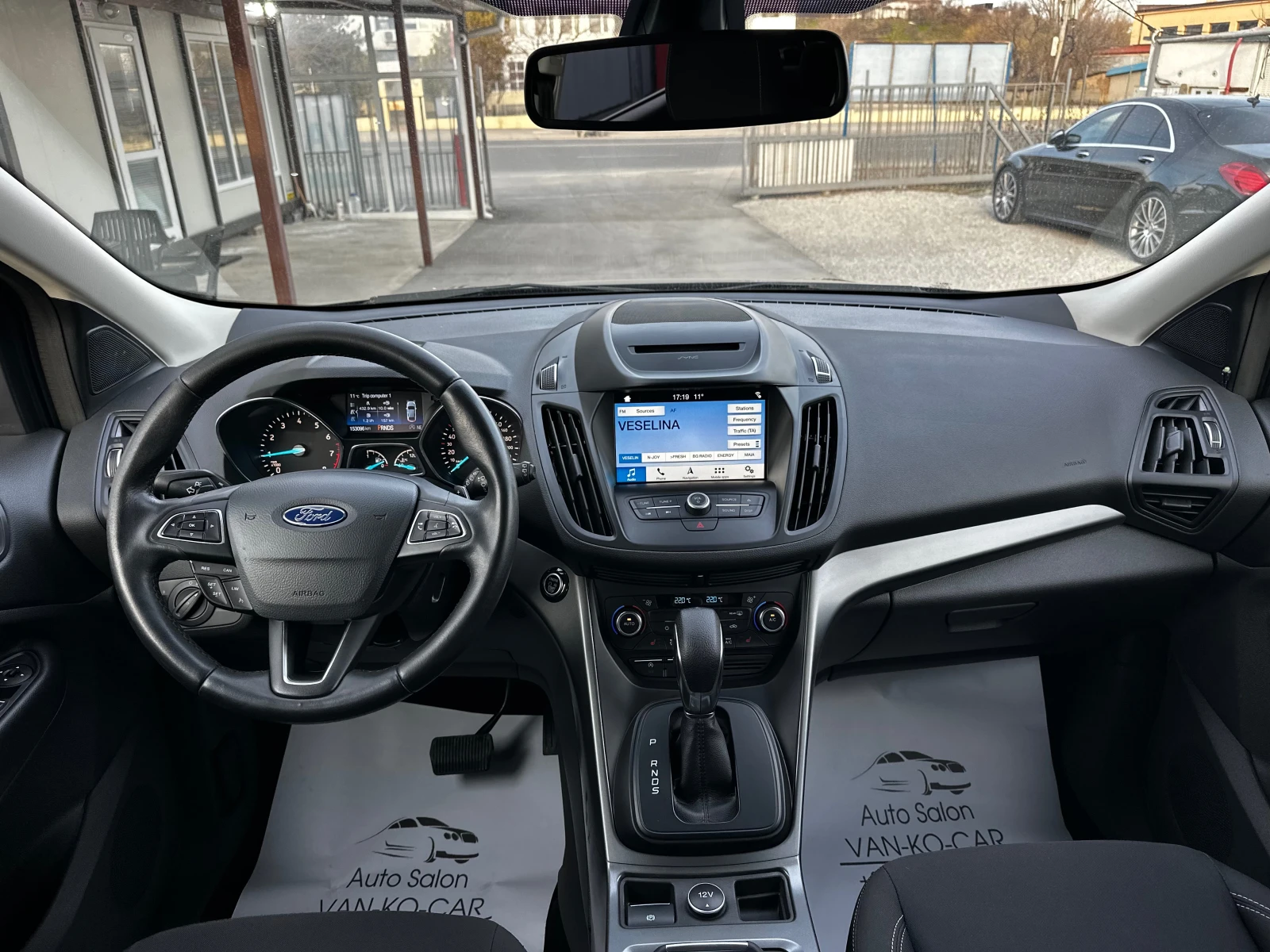 Ford Kuga 1.5 SCTI 4x4 Автомат* 150 000км, снимка 9 - Автомобили и джипове - 53840599