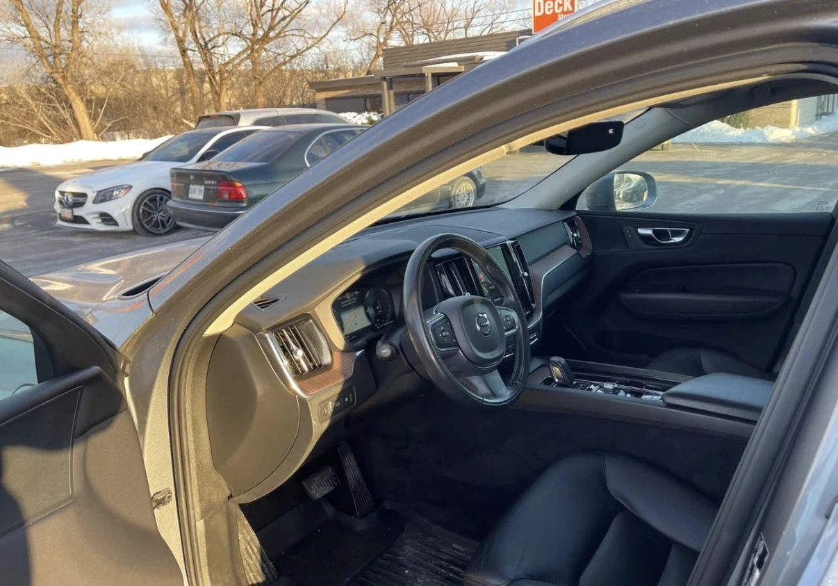 Volvo XC60 T8 AWD * Plug-in Hybrid * Без Инциденти * Carfax *, снимка 7 - Автомобили и джипове - 53867212