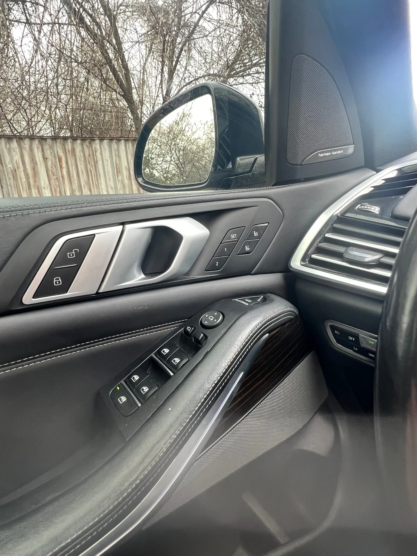 BMW X5 M50I* INDIVIDUAL* FULL FULL FULL* , снимка 15 - Автомобили и джипове - 54016973