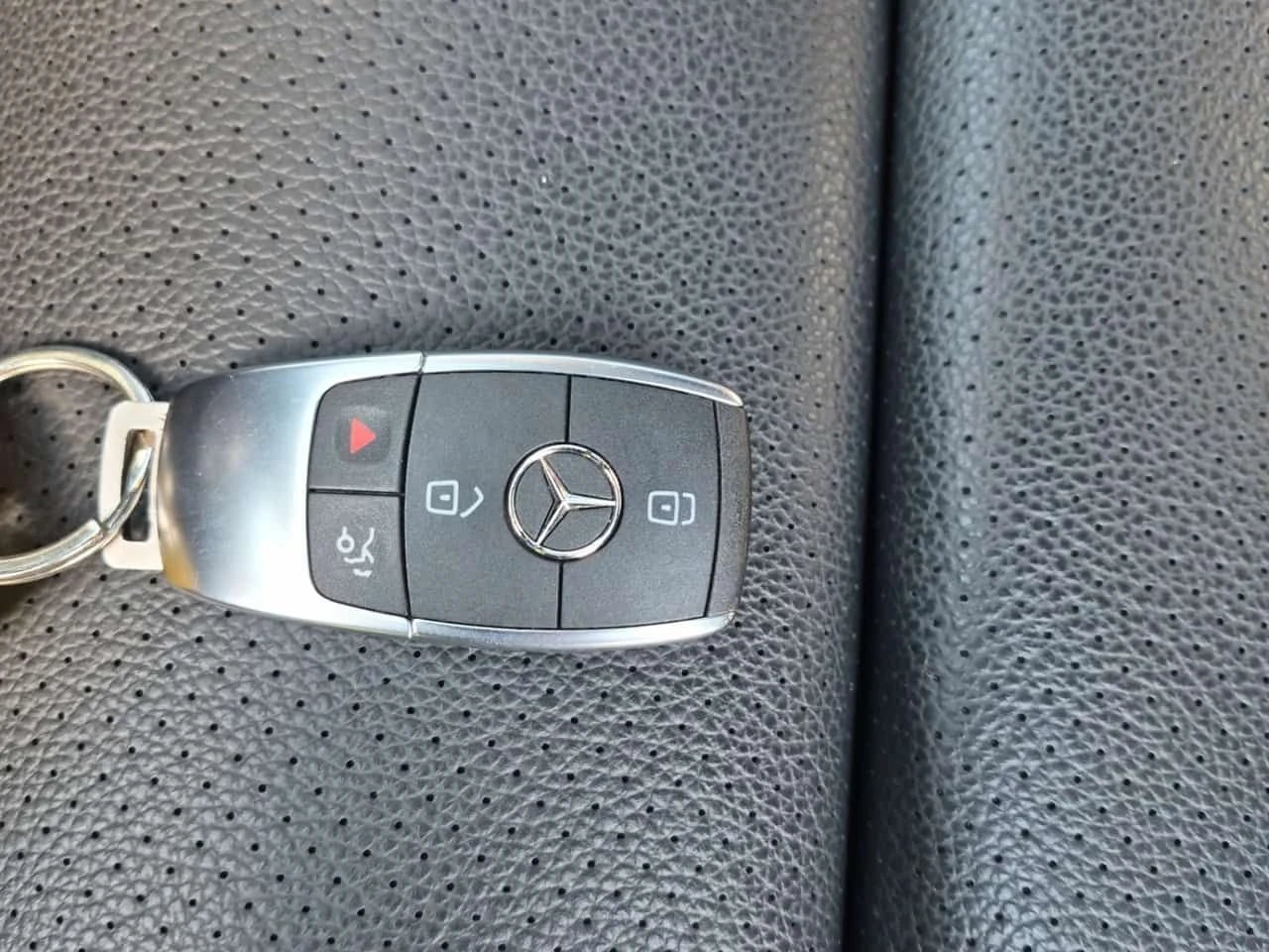 Mercedes-Benz GLC 300 COUPE/CARFAX/ШИБИДАХ, снимка 7 - Автомобили и джипове - 54128602