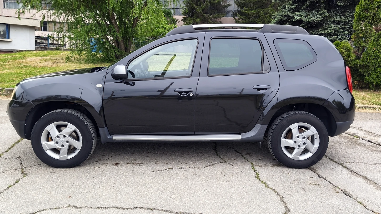 Dacia Duster 1.5DCi 4х4, снимка 2 - Автомобили и джипове - 54766397