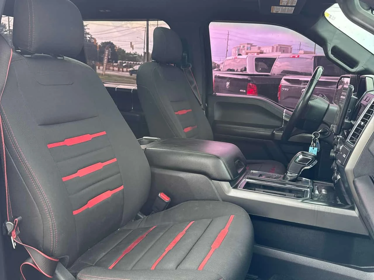 Ford F150 4WD SuperCrew | CARFAX | БЕЗ ИНЦИДЕНТИ | ДВА КЛЮЧА, снимка 16 - Автомобили и джипове - 55610974