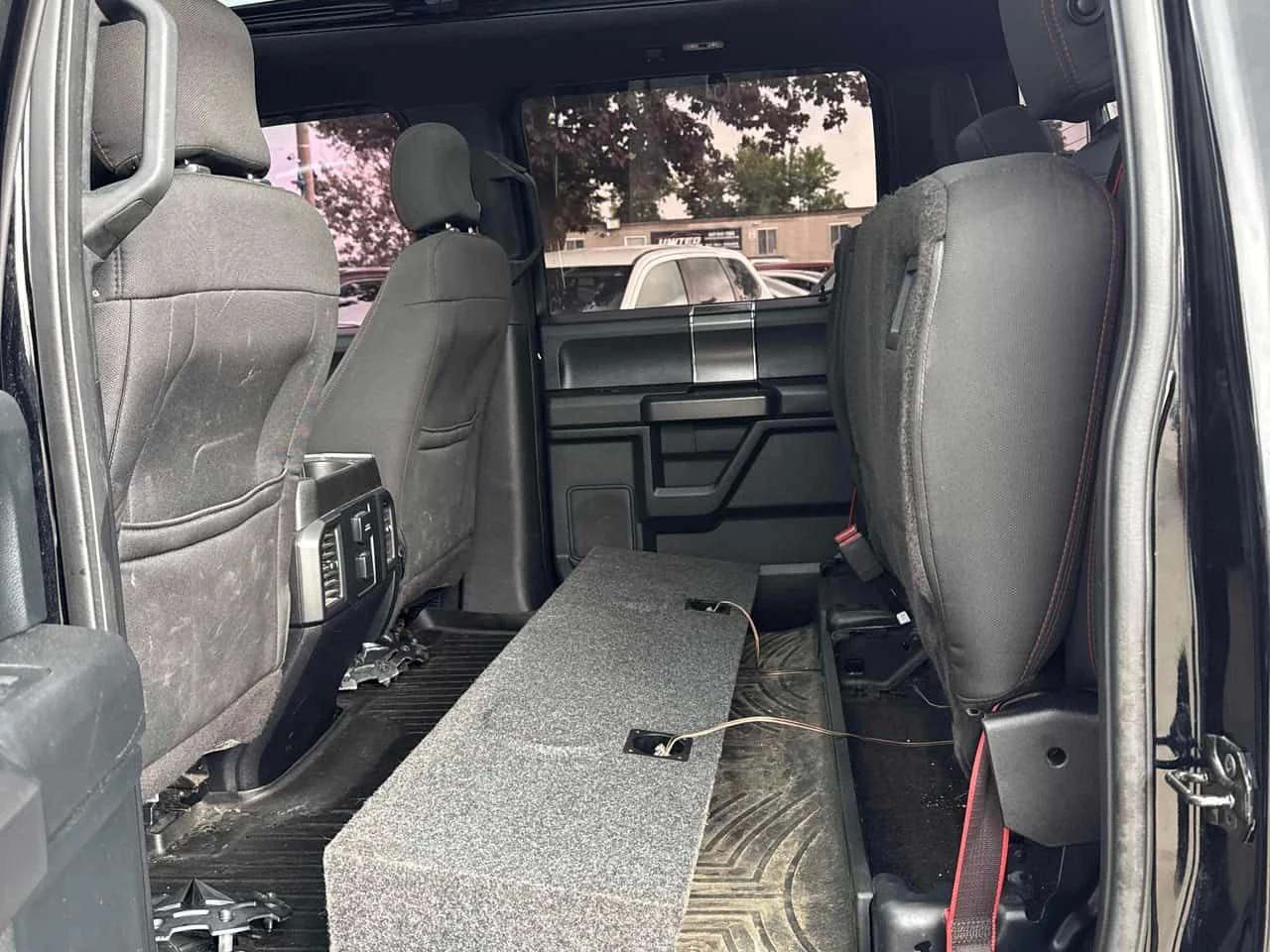 Ford F150 4WD SuperCrew | CARFAX | БЕЗ ИНЦИДЕНТИ | ДВА КЛЮЧА, снимка 14 - Автомобили и джипове - 55610974