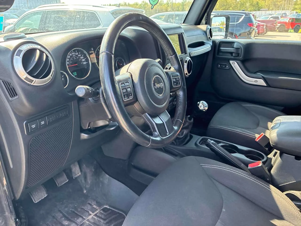 Jeep Wrangler * Rubicon * CARFAX * ОПЦИЯ ЗА ФИНАНСИРАНЕ, снимка 5 - Автомобили и джипове - 55647615